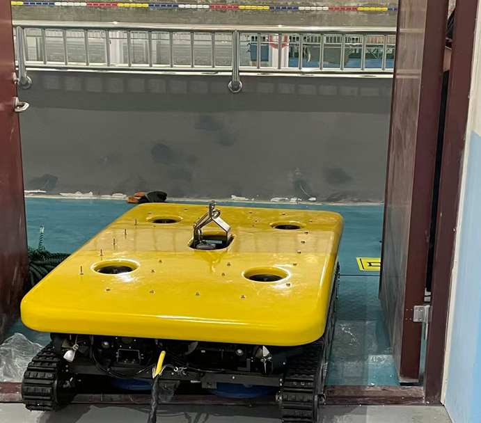 Hull Inspection ROV for Ports and Marine Maintenance solution image